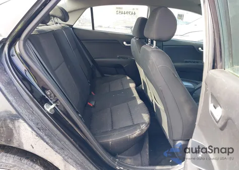 2018 Kia Rio S z USA, uszkodzony, nr VIN 3KPA24AB1JE050176